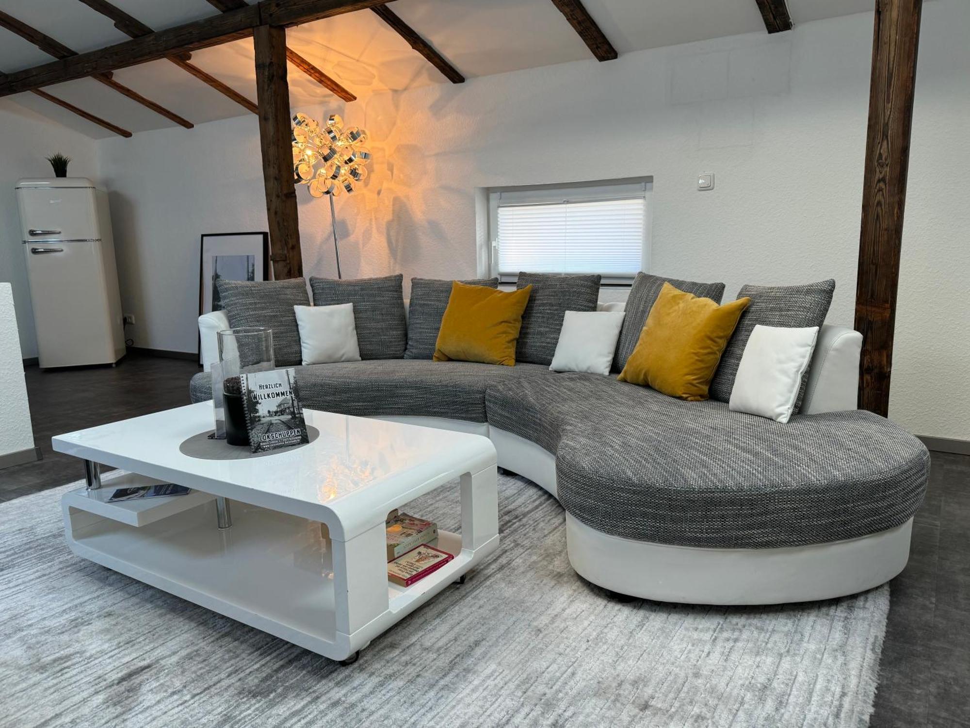 Gleis 13 - The Loft Im Ehemaligen Lokschuppen Apartment บุคเคอบวร์ก ภายนอก รูปภาพ